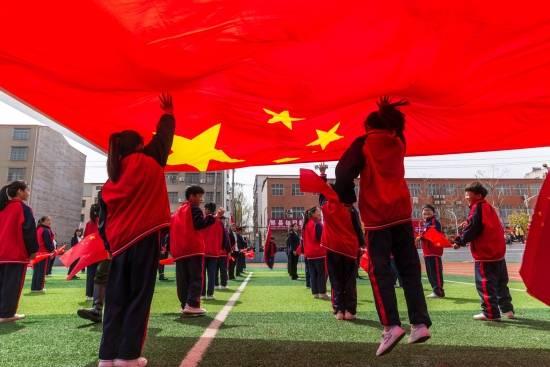 吕布败亡后，他的貂蝉、赤兔马、方天画戟，最后分别落入谁人之手