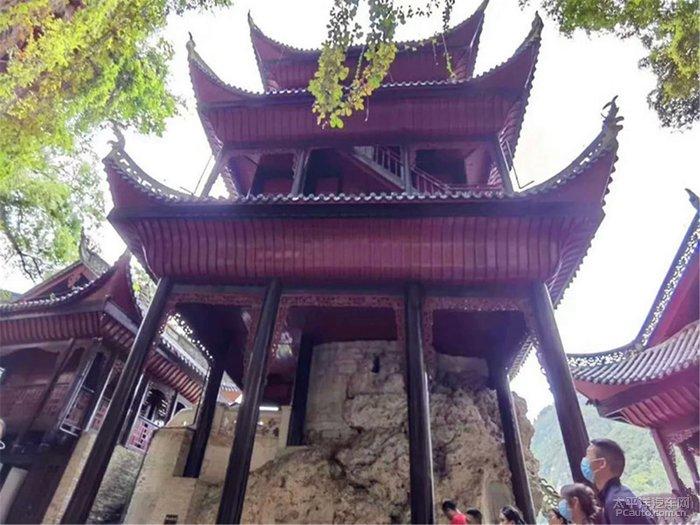 欧文：未来必须有人接替萨拉赫，也许努涅斯能够做到